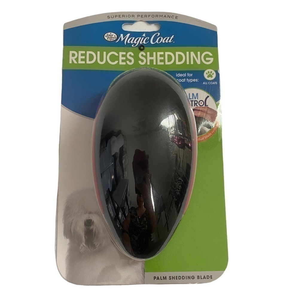 Four Paws Magic Coat Palm Control Shedding Tool‎ - Reduces Shedding NEW